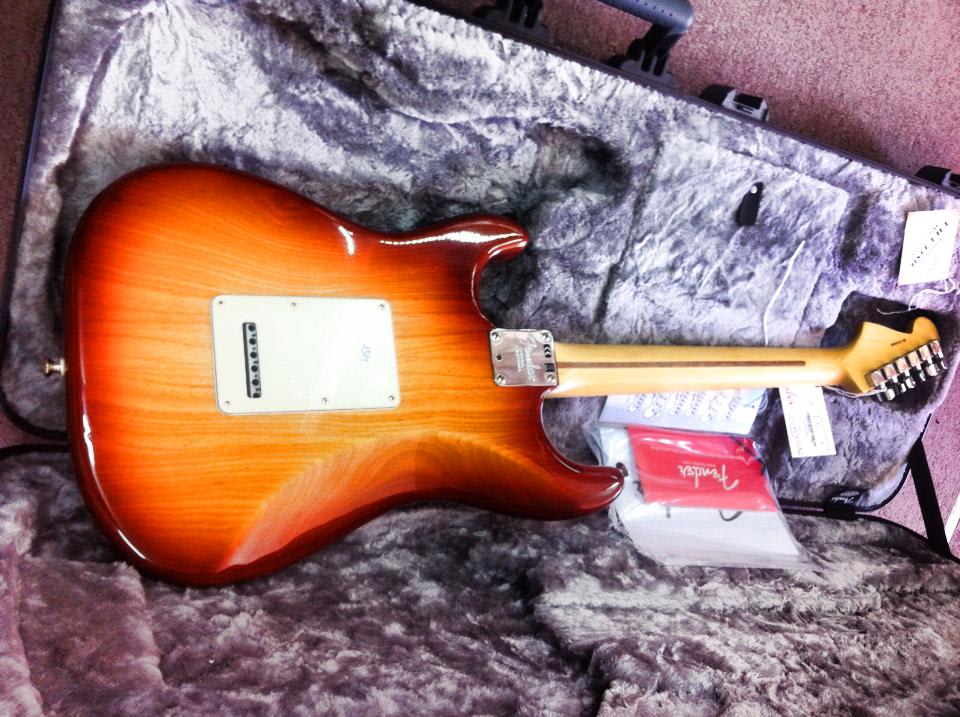 גיטרה וינטג' תל אביב, גיטרה וינטג', Fender stratocaster